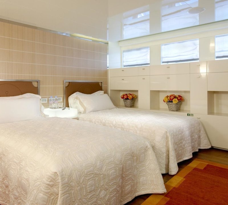 Twin Cabin