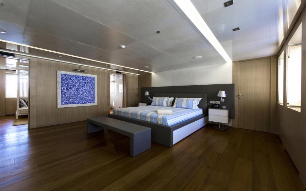 Double Cabin