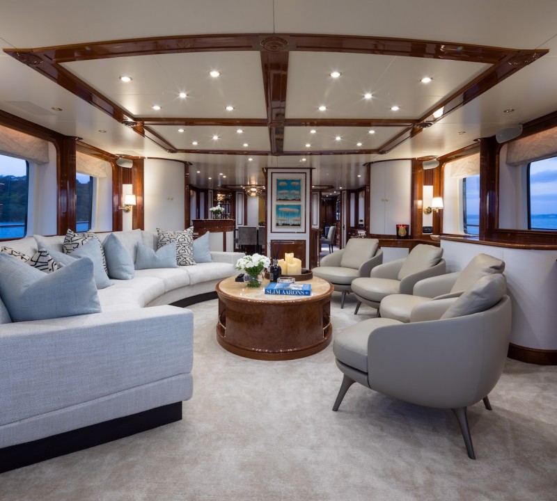 Main Saloon - Photo Jeff Brown
