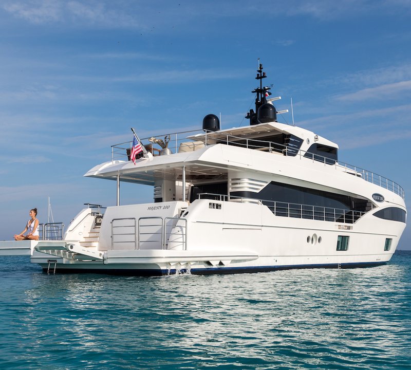 Majesty 100 Lifestyle Aft View