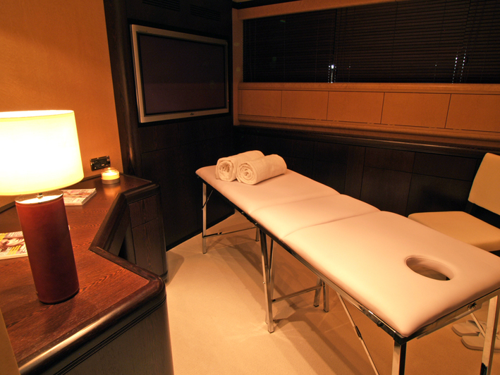 Mangusta 108 FOUR FRIENDS -  Massage room