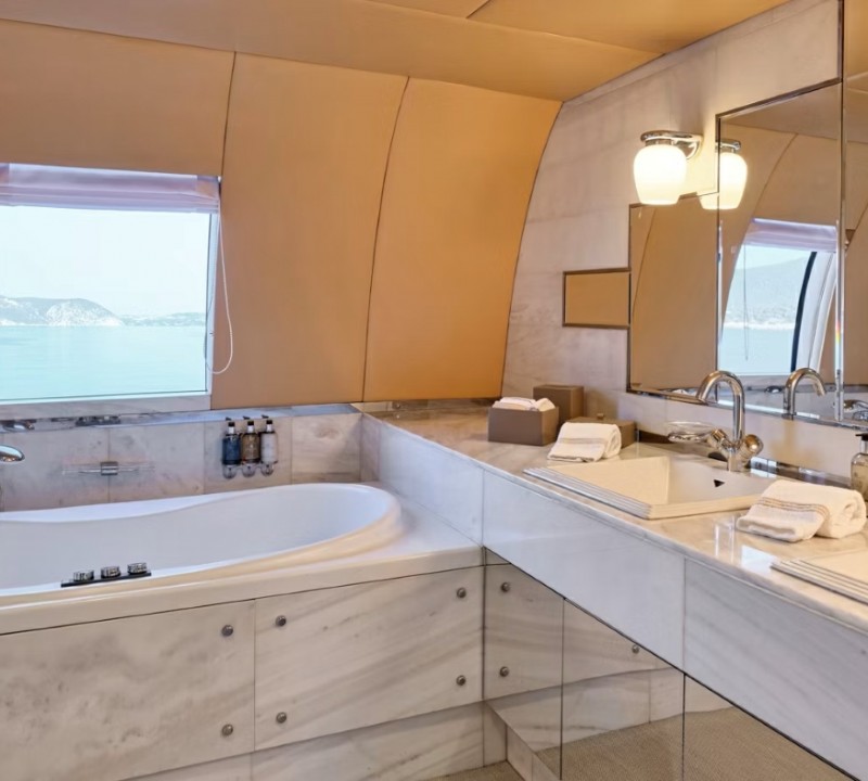 Master Bathoom