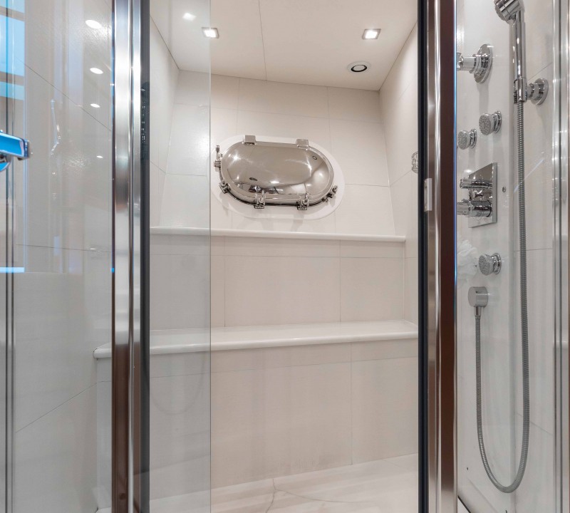 Master Ensuite Shower