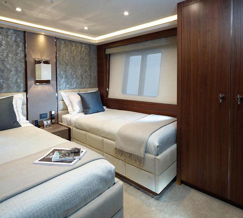 Motor Yacht IMPERIAL PRINCESS BEATRICE By Sunseeker - Twin