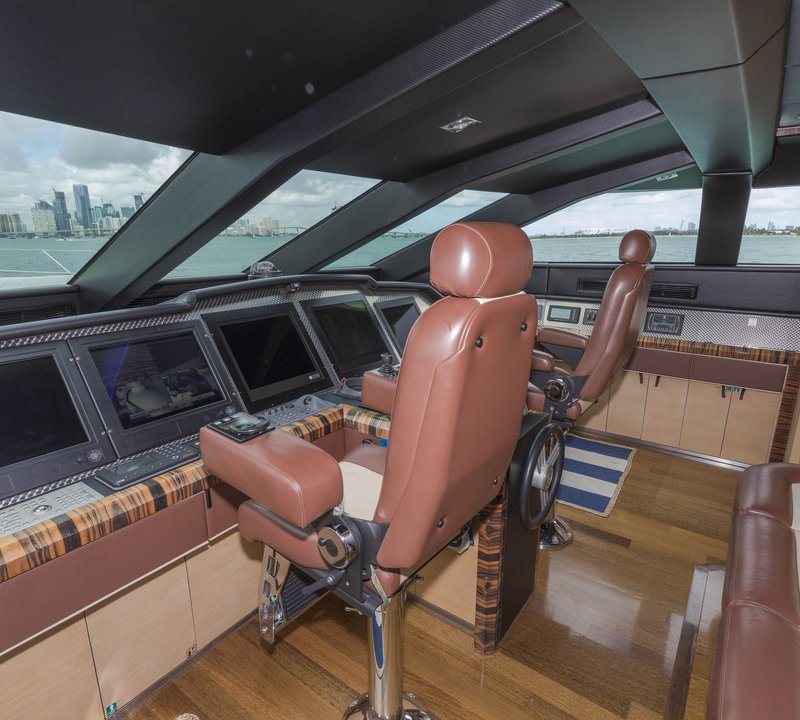 Motor yacht BW - Bridge
