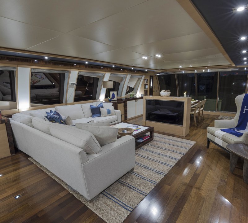 Motor yacht BW - Salon view aft