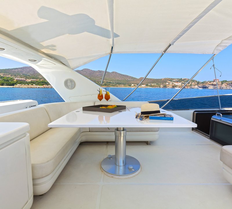 Motor yacht FOS - Sundeck