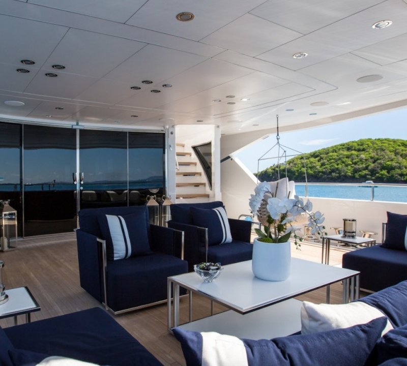 Motor yacht TAKE 5 - 002