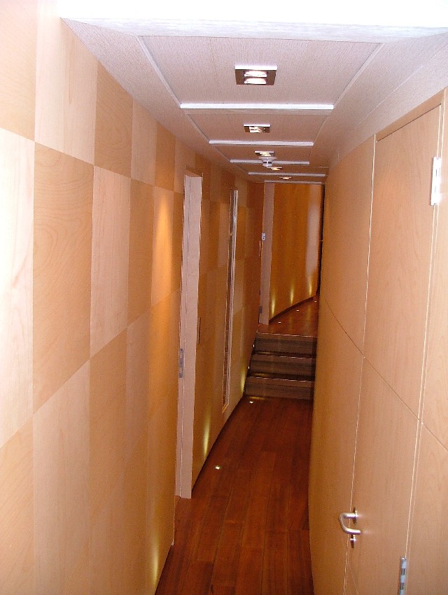 Nelson - The beautiful curved wooden corridor
