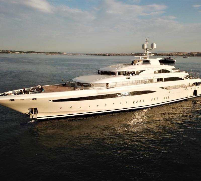 O'Ptasia Golden Yachts