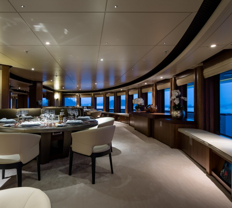 Observation Dining