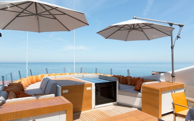 PAPI DU PAPI yacht - Sundeck - Photo Credits Marc Paris