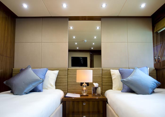 Guest cabin