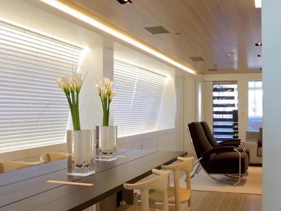 Perini Navi 50 Baracuda Valletta Salon