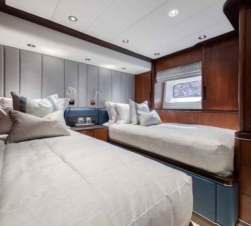 Port Fwd Twin Stateroom