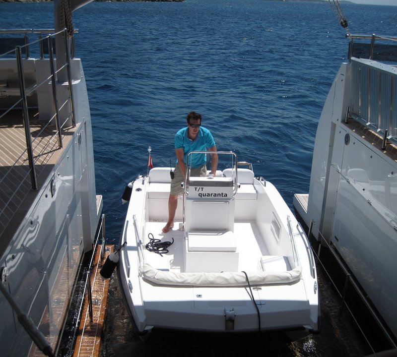 Power Catamaran Quaranta