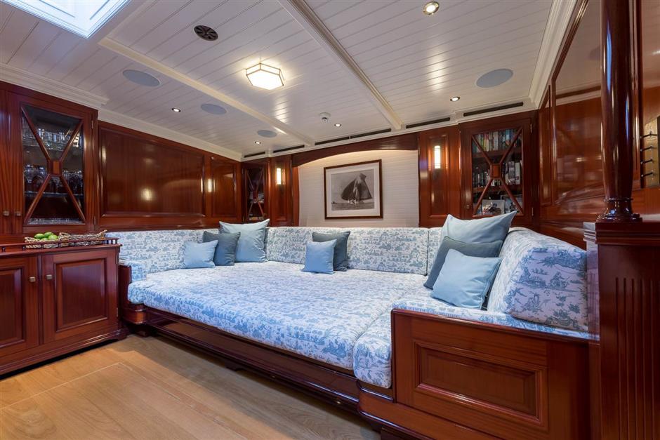 Interior 00007