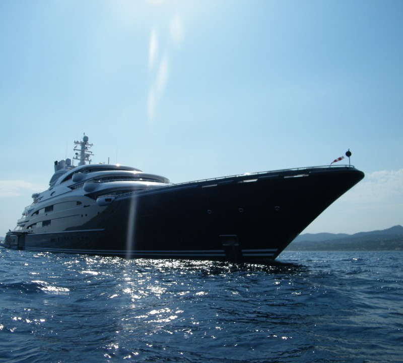 SERENE YACHT in South of France