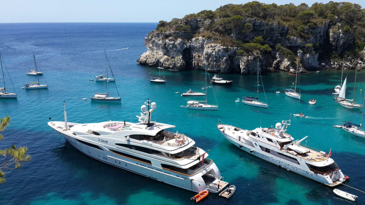 ST DAVID Yacht By Benetti - Courtesy Yacht St David