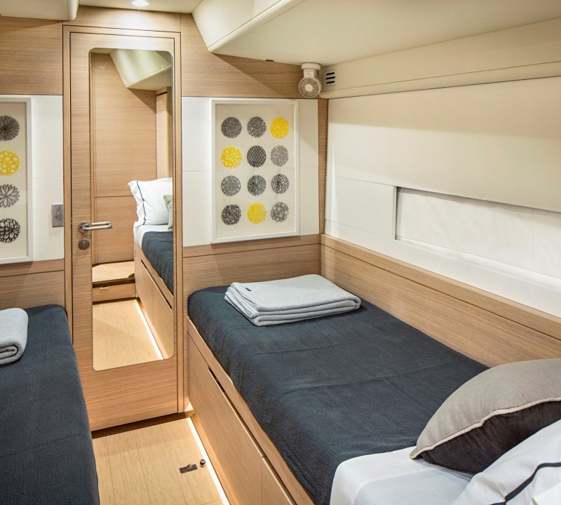 Twin cabin