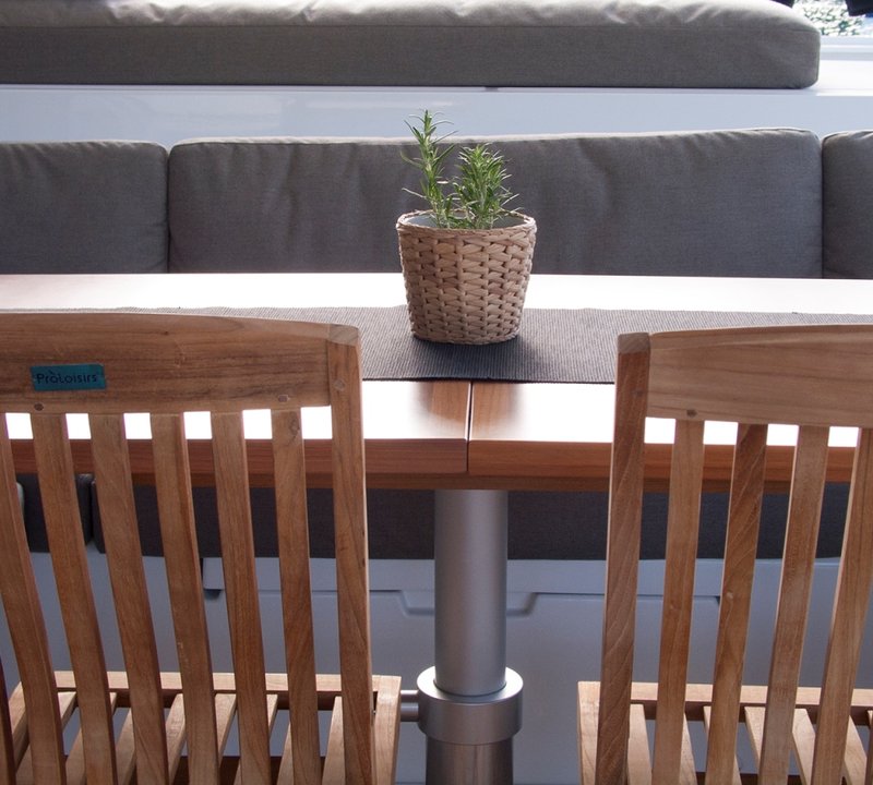 Alfresco Dining Aft Deck