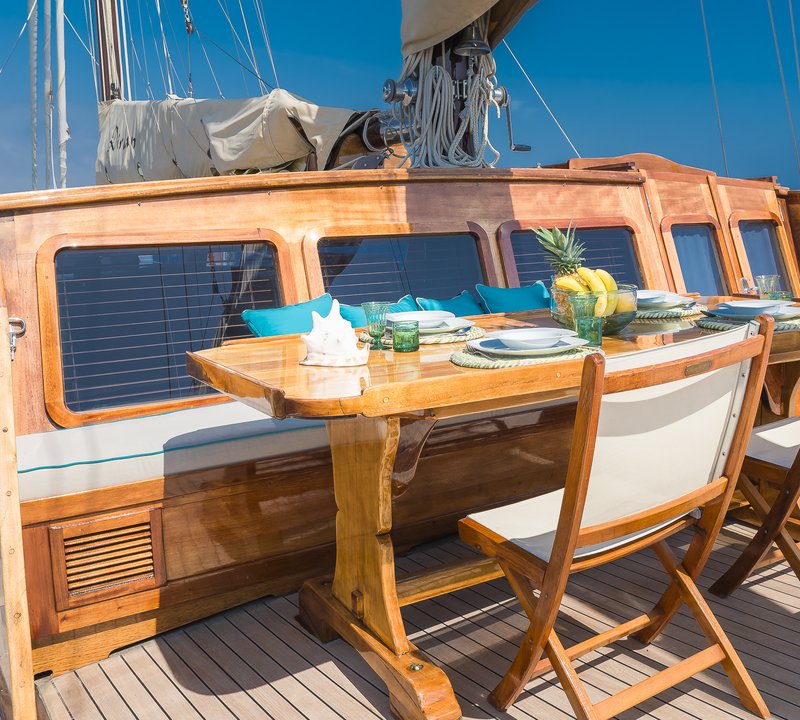 Alfresco Dining On Deck