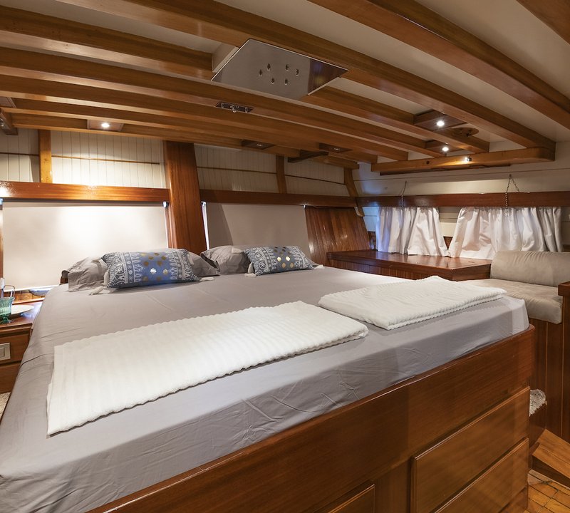 Double Cabin