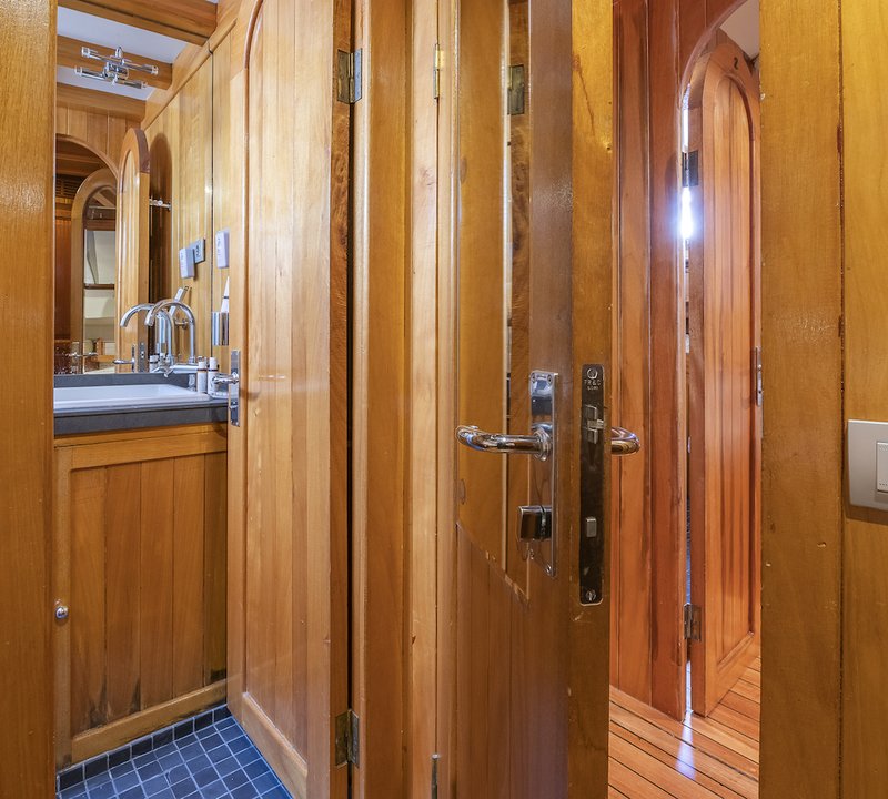 Ensuite Bathroom