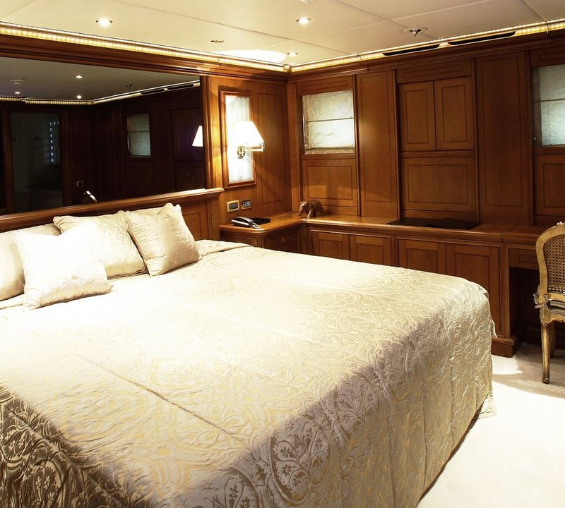Double Cabin