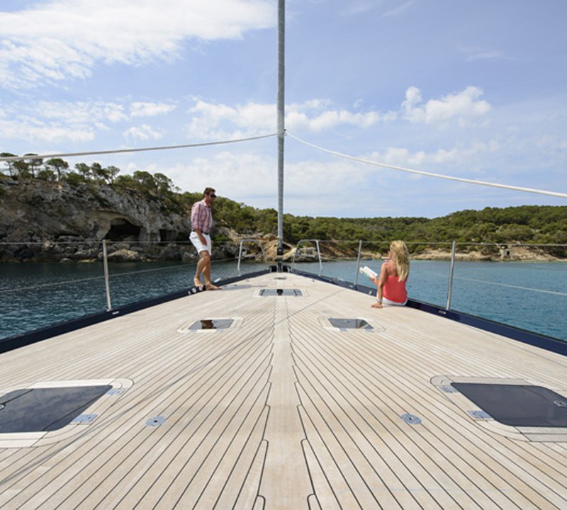 Sailing Yacht REINA