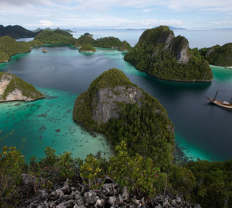 Silolona Indonesian Sailing