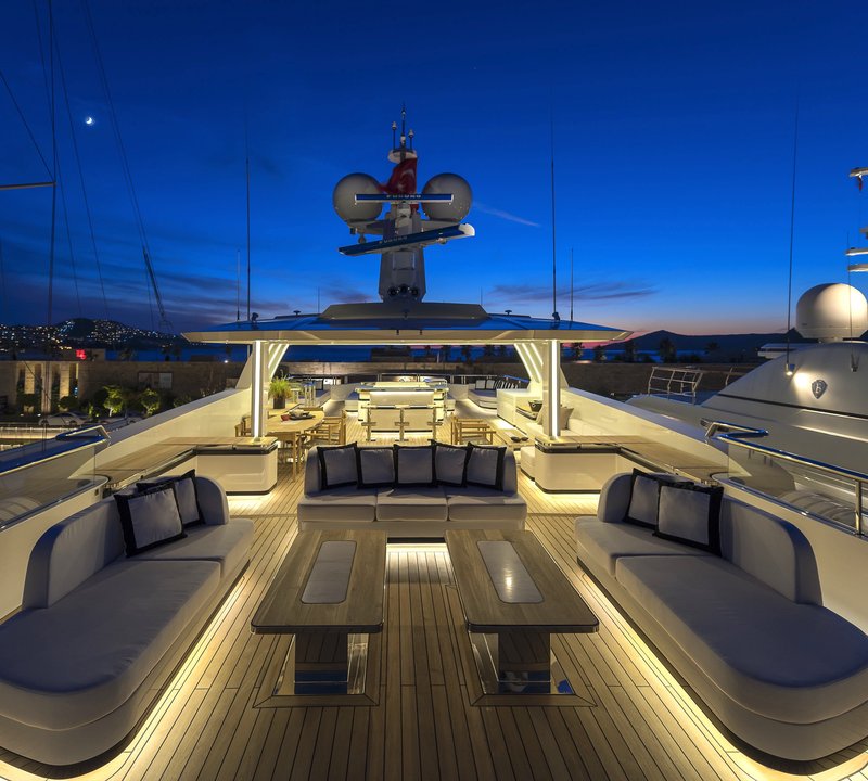 Sun Deck Lounge