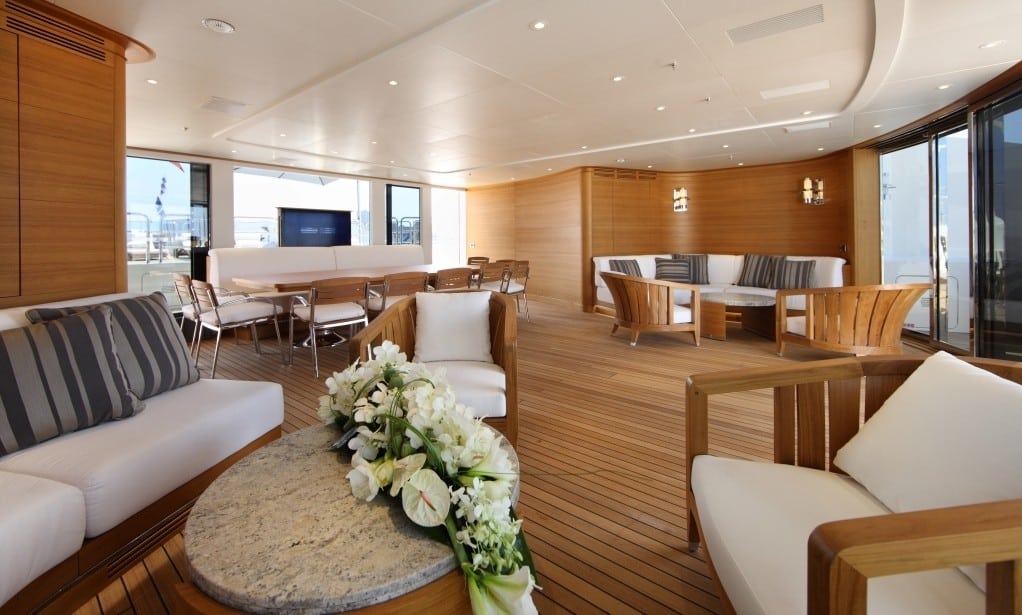 Sundeck - Interior