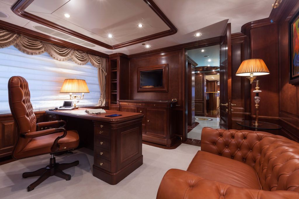Superyacht PRIDE -  Master Cabin Office