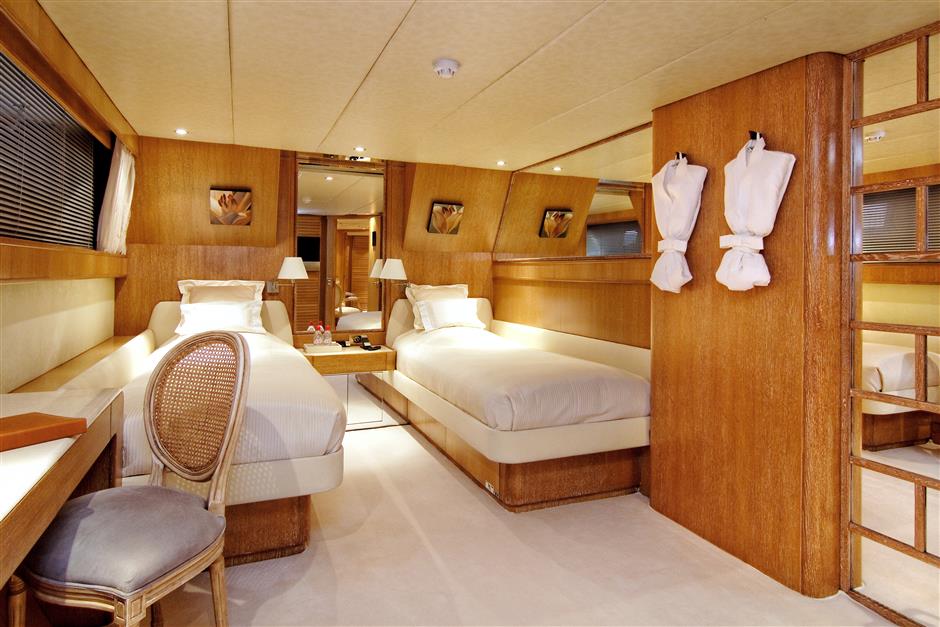 Twin Guest Cabin 00002