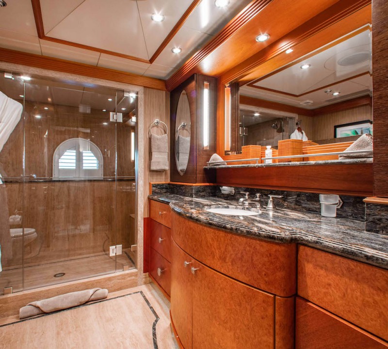 Upper Master - His Bathroom