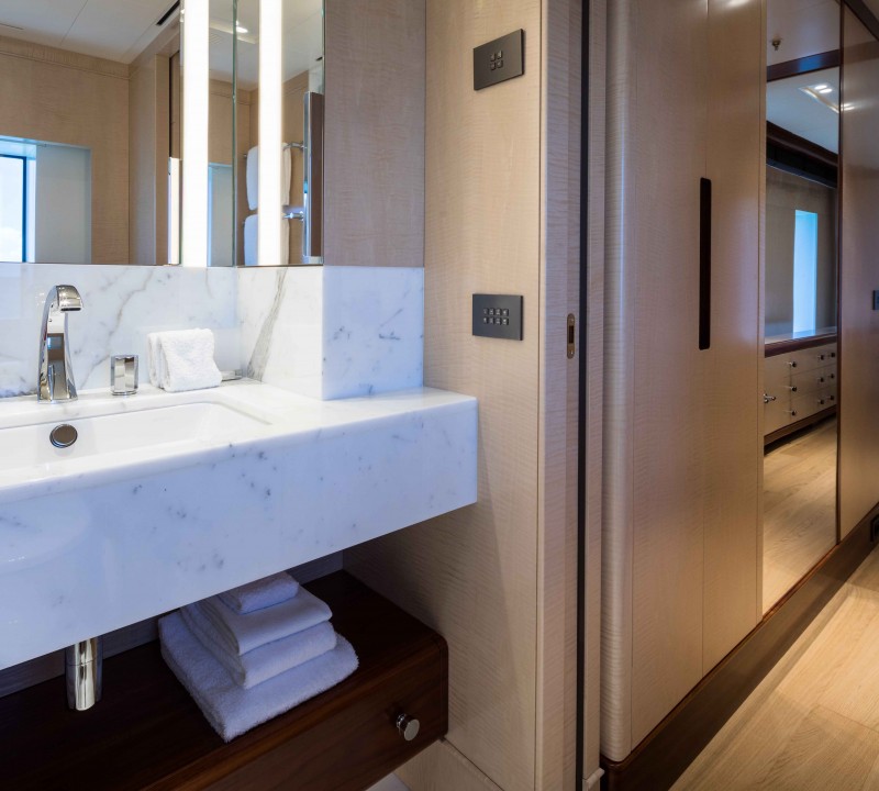 VIP Bathroom  - Main Deck