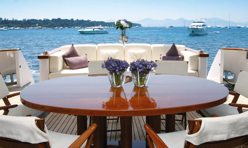 41m Luxury Yacht D'Angleterre II