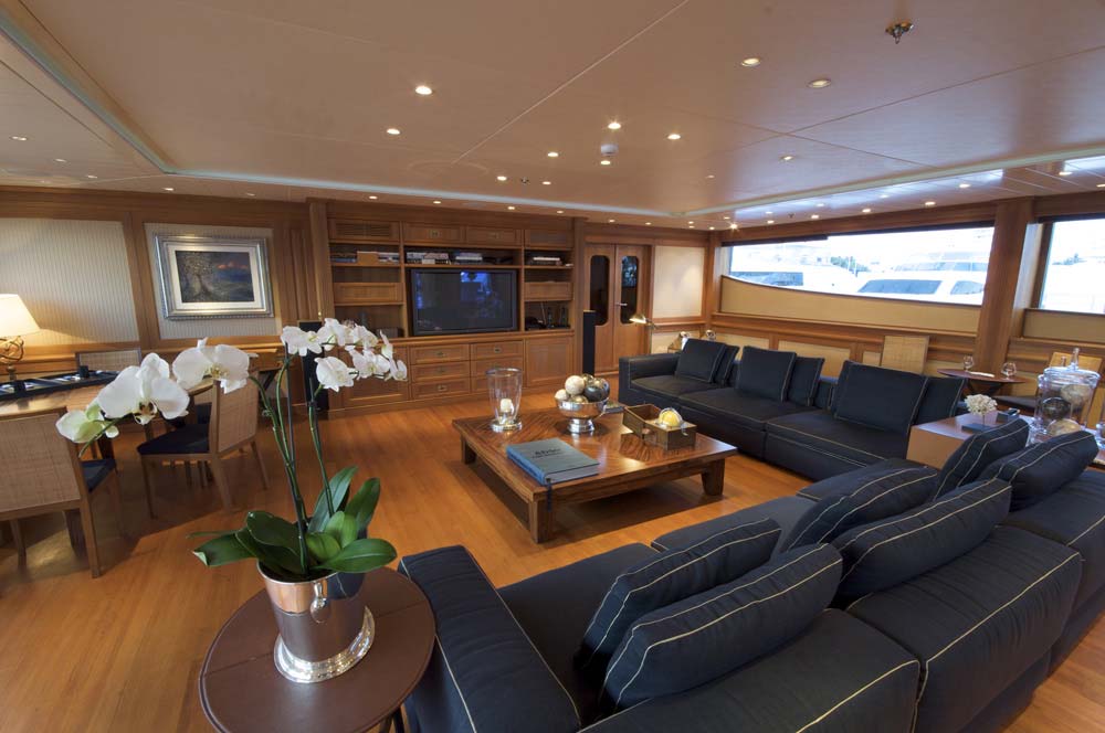 Yacht AZTECA II -  Skylounge