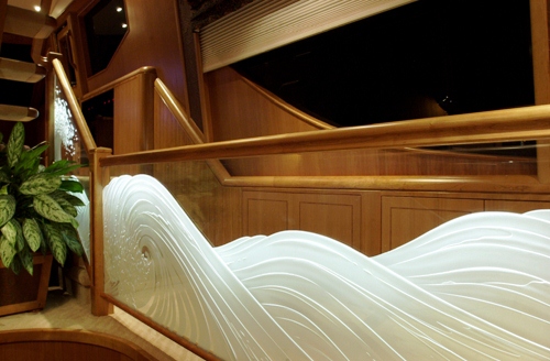 Yacht BESAME - Glass Foyer