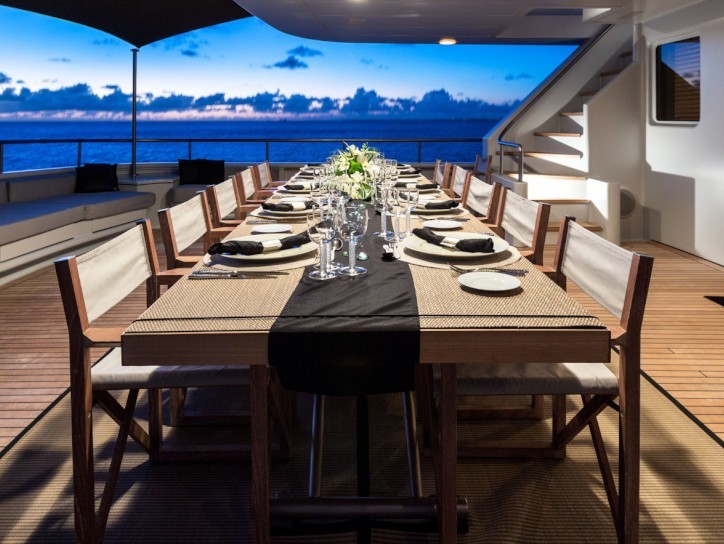 Yacht MARIU - Exterior Dining, Caribbean Dusk