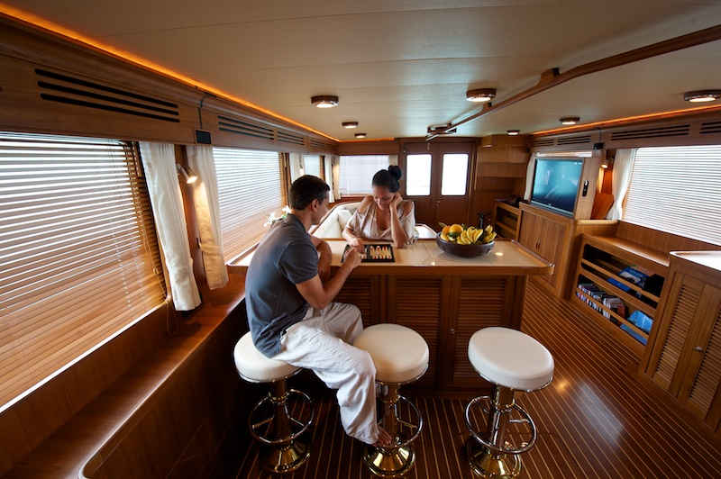 Yacht MISS KULANI -  Salon Bar