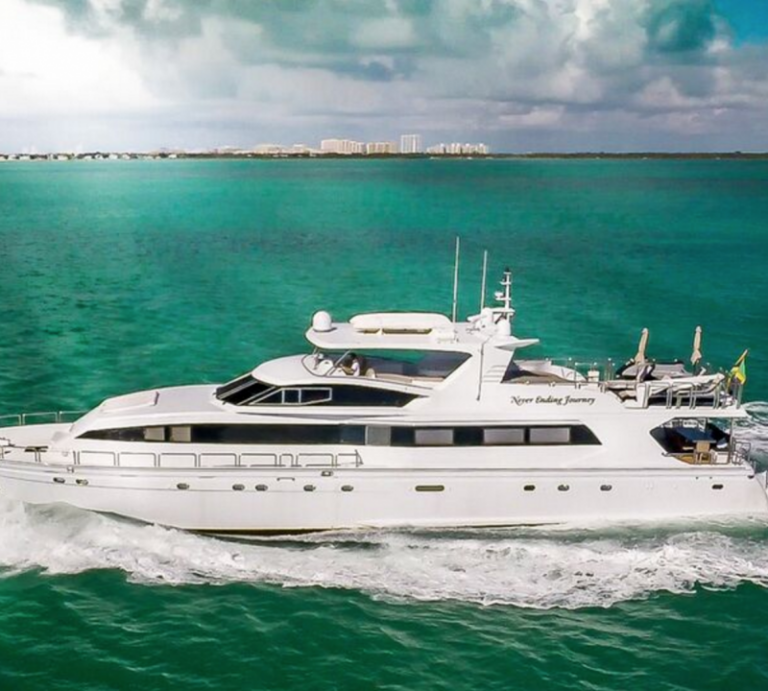 Yacht NEVER ENDING JOURNEY By Azimut