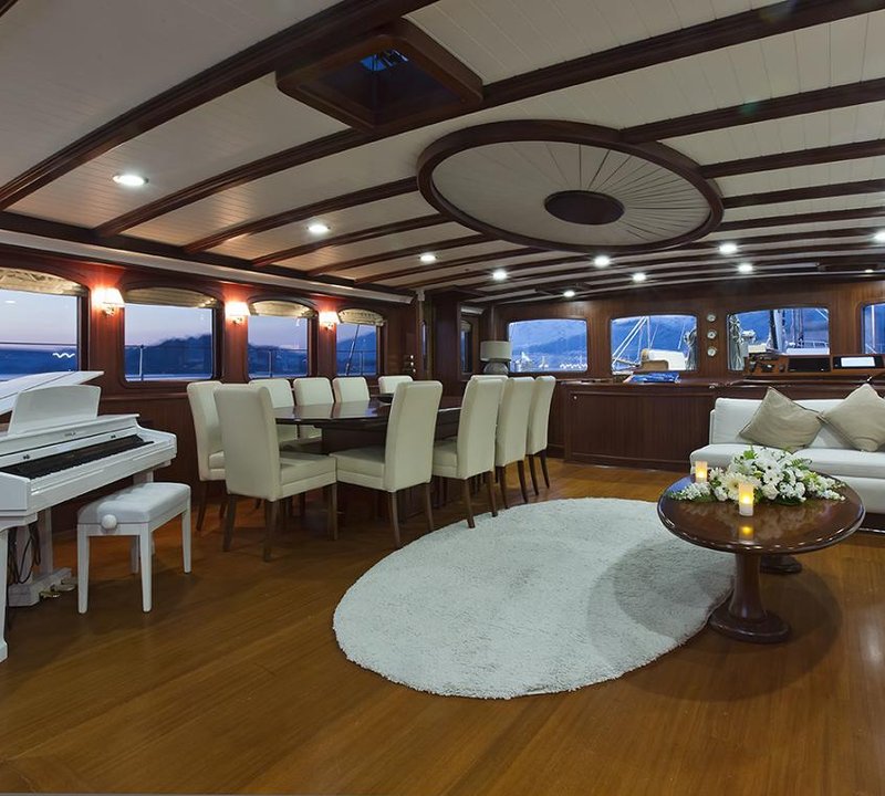 Yacht REGINA - Salon