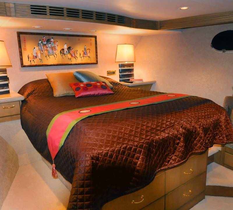 Yacht SCOTT FREE - VIP Cabin