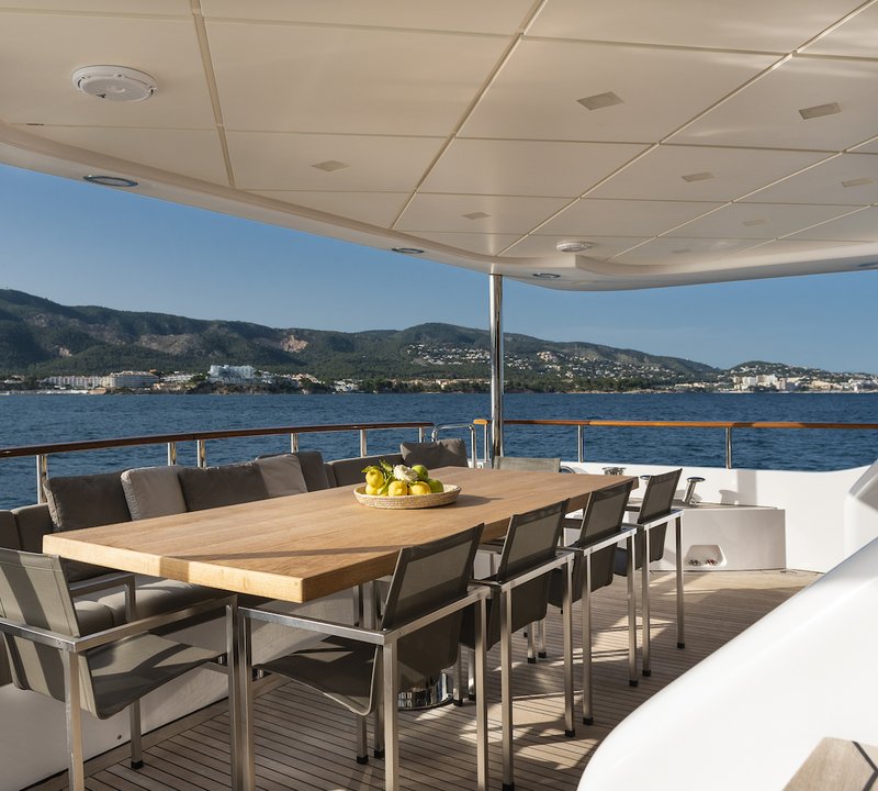 Alfresco Dining On The Aft Deck