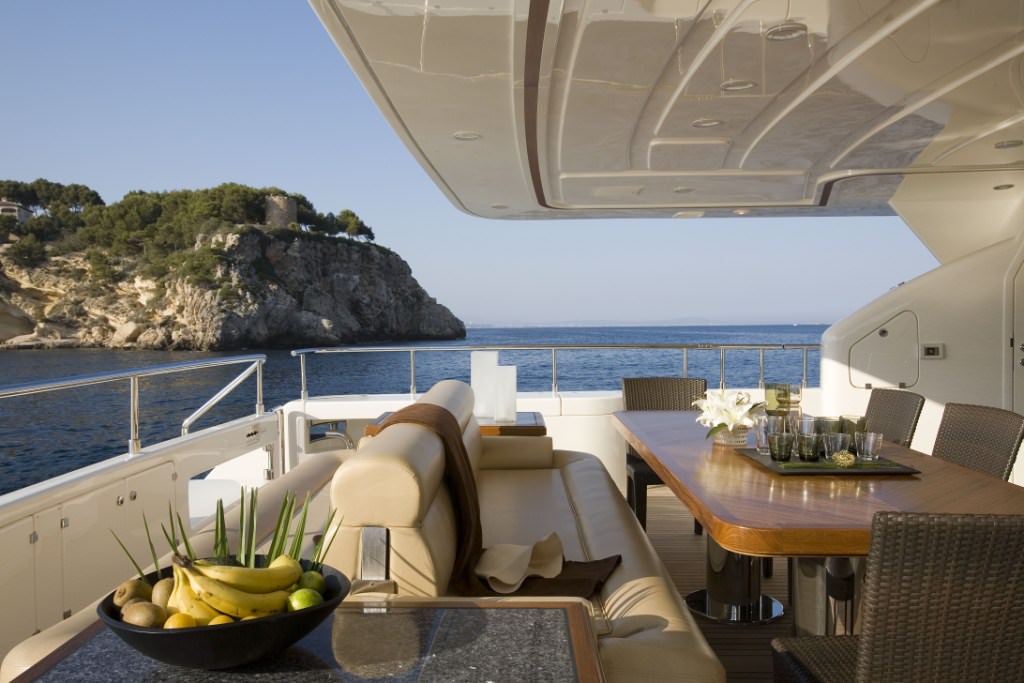 Alfresco Dining