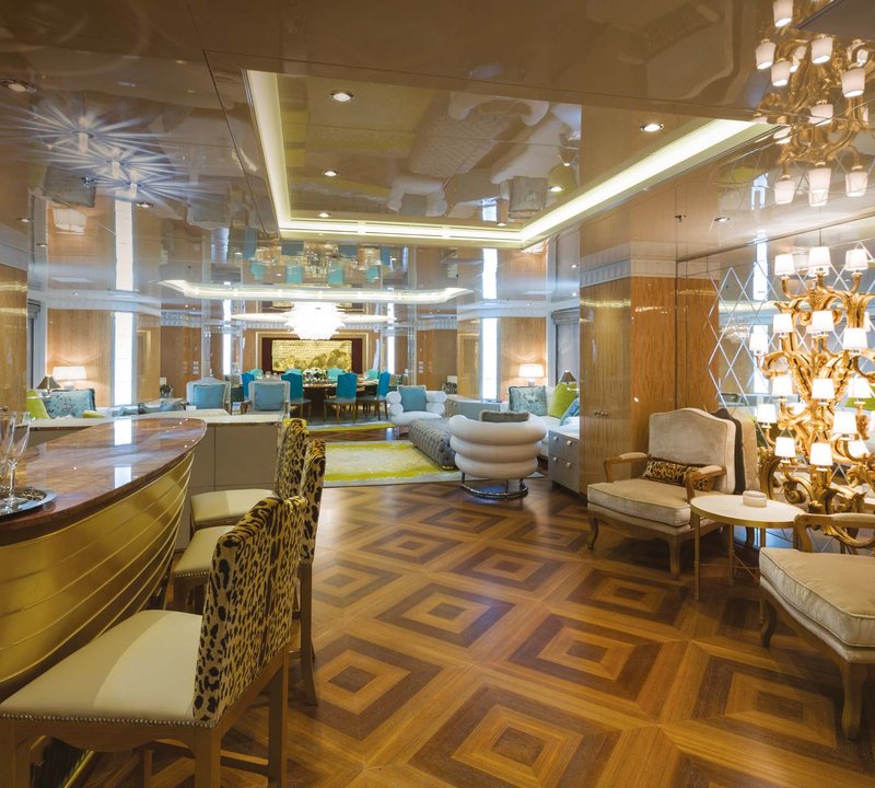 Bar And Dining
