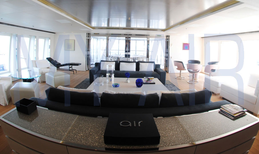 Contemporary Lounge