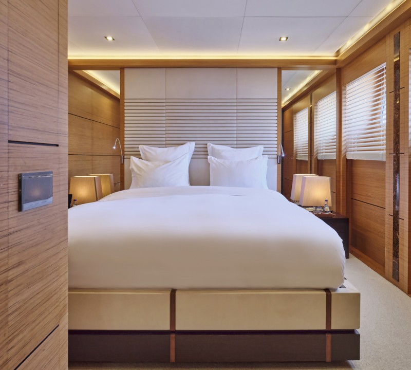 Double Cabin  - Photo Studio Reskos